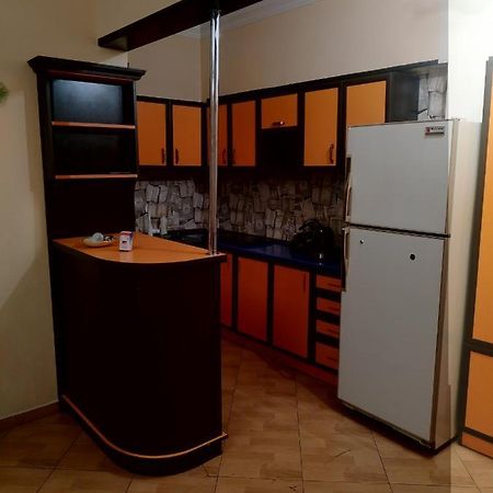 Sunny Land-1 Apartment Yerevan Bagian luar foto