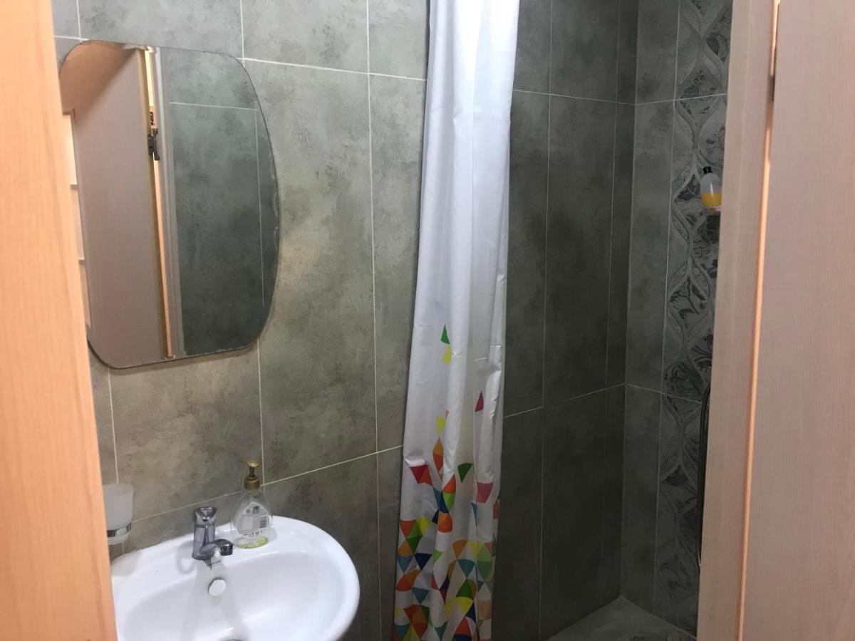 Sunny Land-1 Apartment Yerevan Bagian luar foto